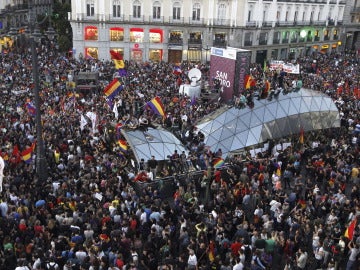 Concentración multitudinaria a favor de la República en la puerta del Sol Concentración multitudinaria a favor de la República en la puerta del Sol