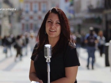 Una joven en El Club de la Comedia Una joven en El Club de la Comedia