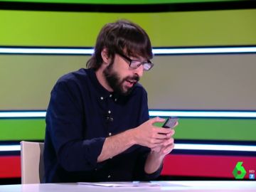 Quique Peinado reproduce en directo un audio de Whatsapp de Santi Alverú Quique Peinado reproduce en directo un audio de Whatsapp de Santi Alverú