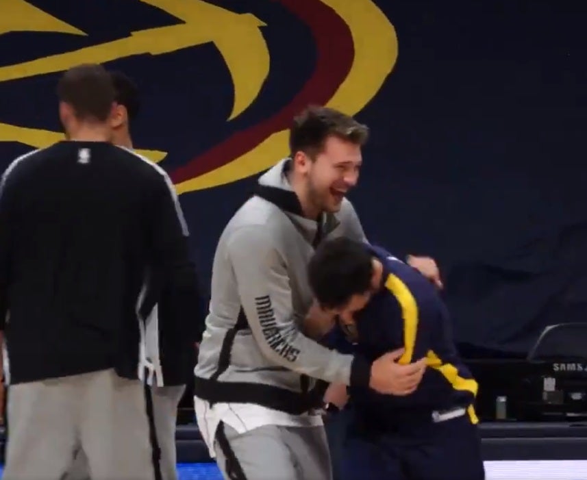 El Abrazo Entre Doncic Y Campazzo Que Emocionara Al Madridismo