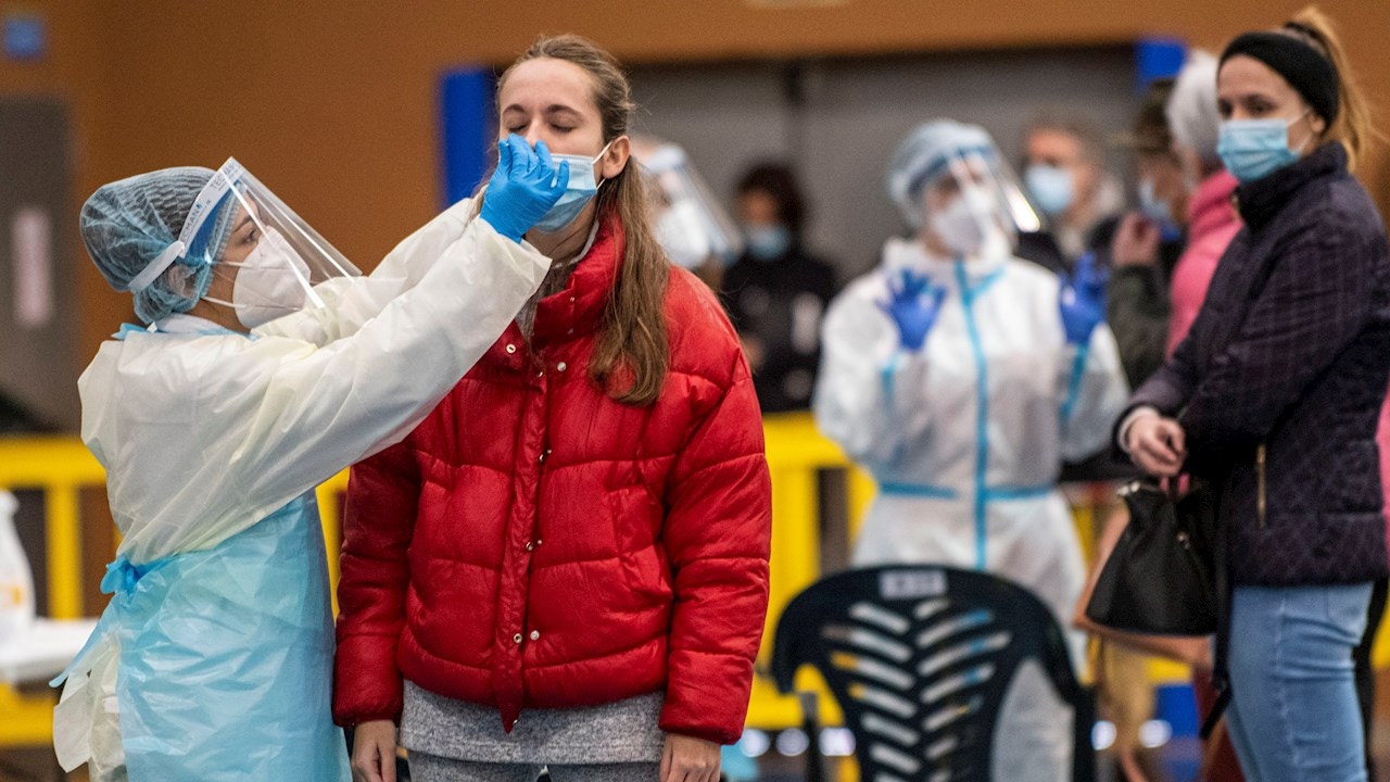 Nuevas medidas por coronavirus en Galicia, Cantabria, Madrid, Cataluña, La Rioja, Navarra, y últimas noticias de la Covid-19 en España hoy