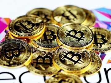 Puñado de monedas Bitcoin Puñado de monedas Bitcoin