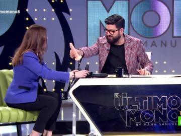Valérie Tasso y Manu Sánchez en 'El Último Mono' Valérie Tasso y Manu Sánchez en 'El Último Mono'