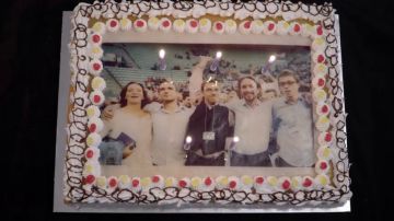Y la tarta de Podemos voló por los aires: cómo pasó Pablo Iglesias a ser la única porción en pie Y la tarta de Podemos voló por los aires: cómo pasó Pablo Iglesias a ser la única porción en pie