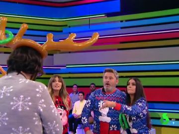 El 'agobio' de Cristina Pedroche en el juego de la SemAnna: "No sé si se me va a dar bien" El 'agobio' de Cristina Pedroche en el juego de la SemAnna: "No sé si se me va a dar bien"