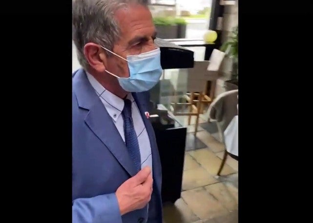 Hosteleros cántabros denuncian a un Revilla que se plantea pedir